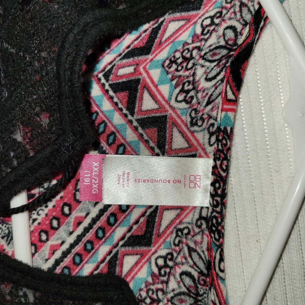 Tank top - Picture 2 of 3